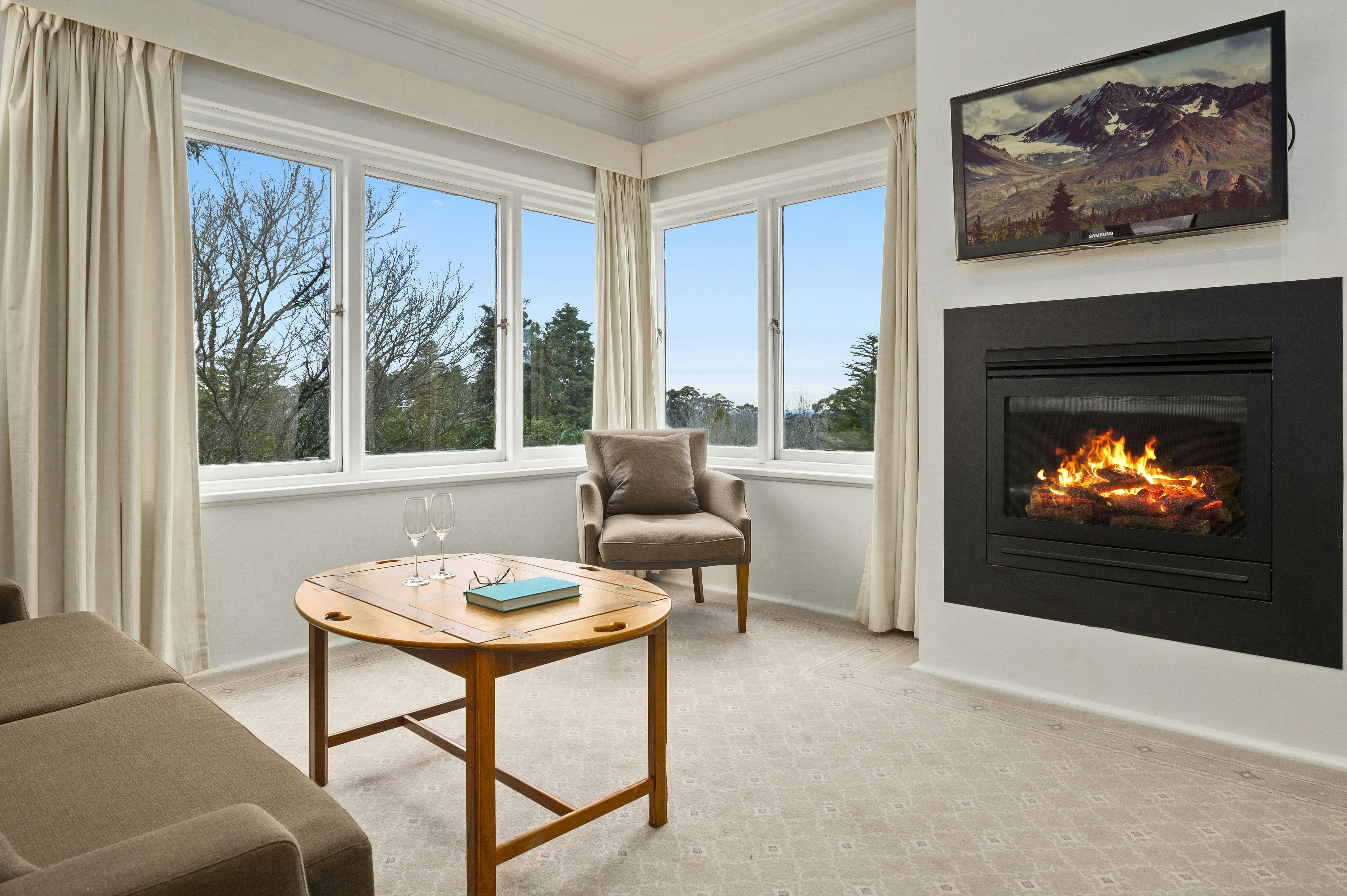 Resort View Queen Studio Lounge Room